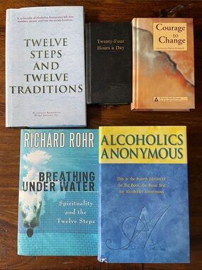 5 Mixed Lot of Alcoholics Anonymous Al Anon Twelve Steps Related Books AA